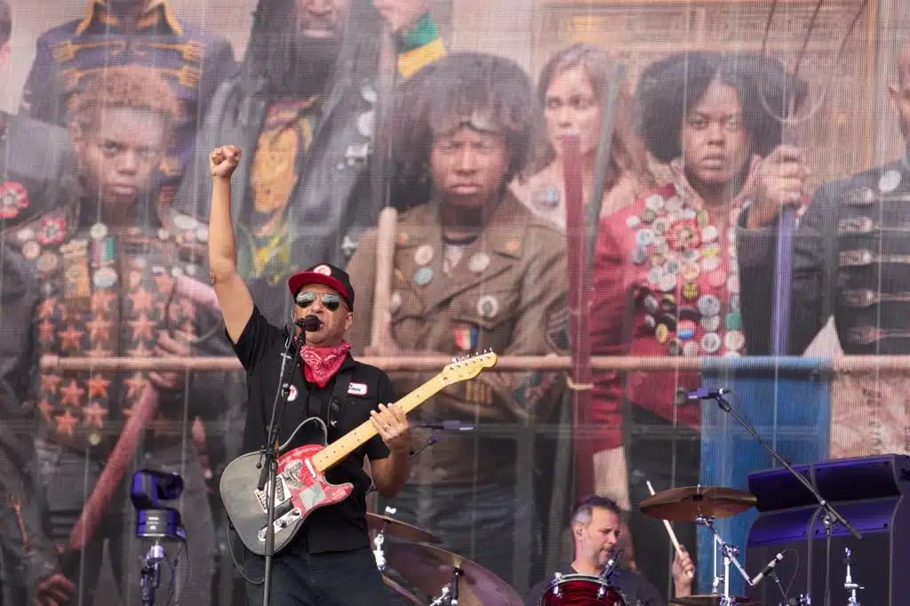 Tom Morello, do Rage Against the Machine, declara apoio a Lula: ‘O mundo está de olho’