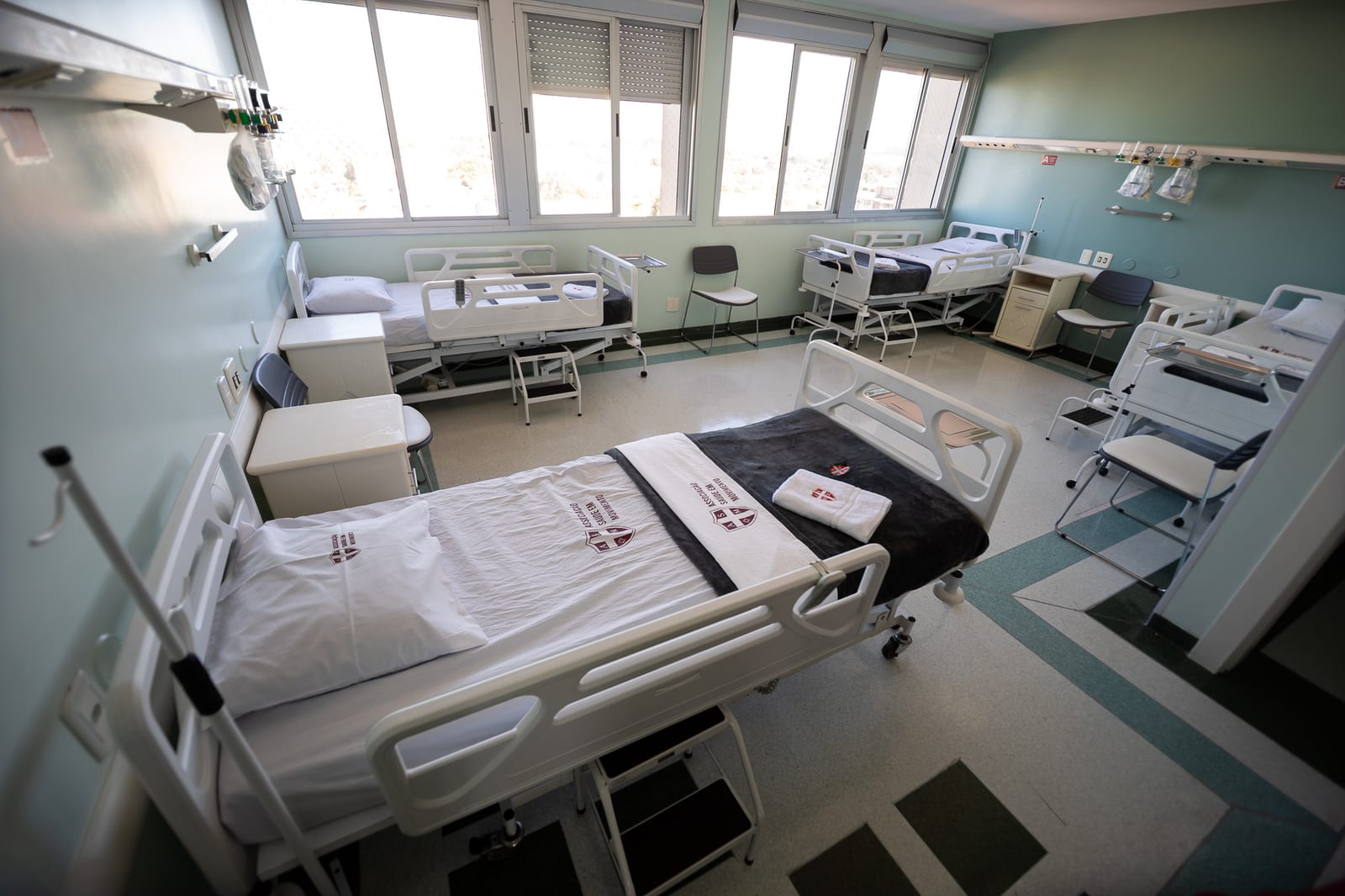 Hospital Universitário de Canoas abre 50 novos leitos do SUS