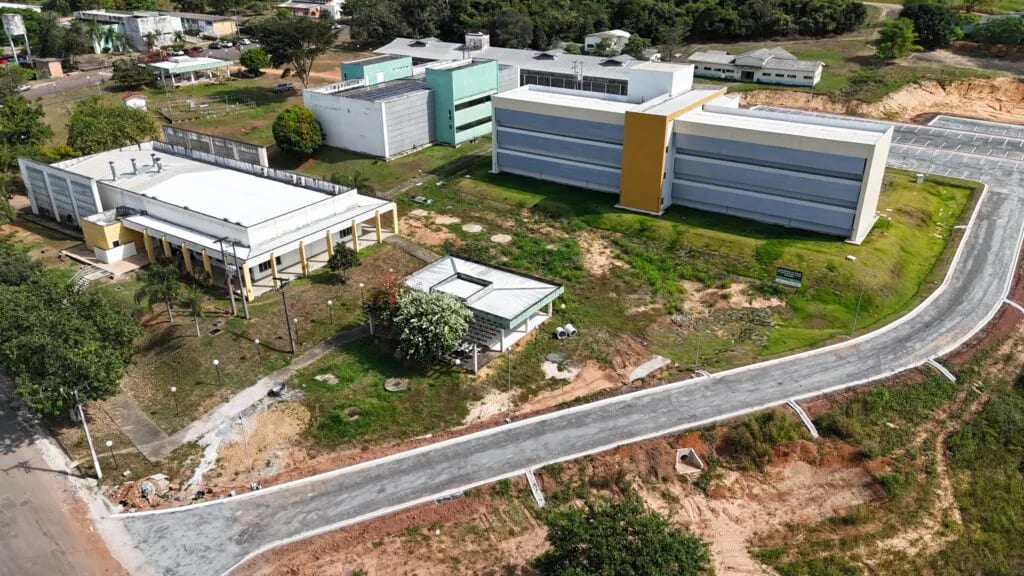 UFNT oferece mais de 300 vagas remanescentes em cursos de graduação e abre seleção para transferência, reingresso e medi
