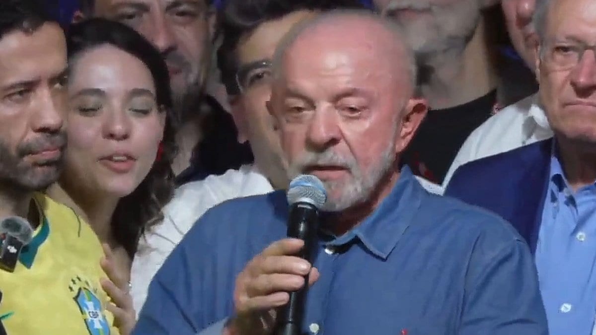 Lula diz que big techs tentaram direcionar a eleição: Nós vamos ter que regulá-las