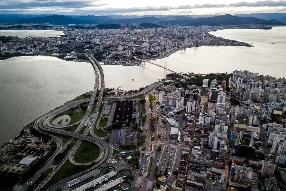 Zona Azul em Florianópolis: prefeitura encerra licitação de R$ 24,4 milhões