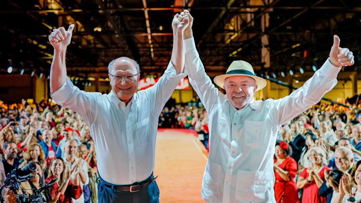 Lula e Alckmin definem roteiro para reeleição em convenção