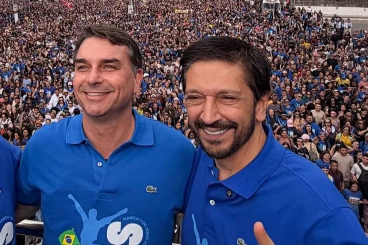 Flávio grava em São Paulo vídeo sobre Smart Sampa com Ricardo Nunes