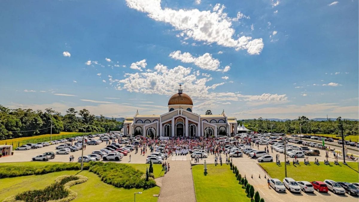 Rota dos Santuários: projeto quer ligar nove municípios catarinenses pela religião para fomentar o turismo e a economia;