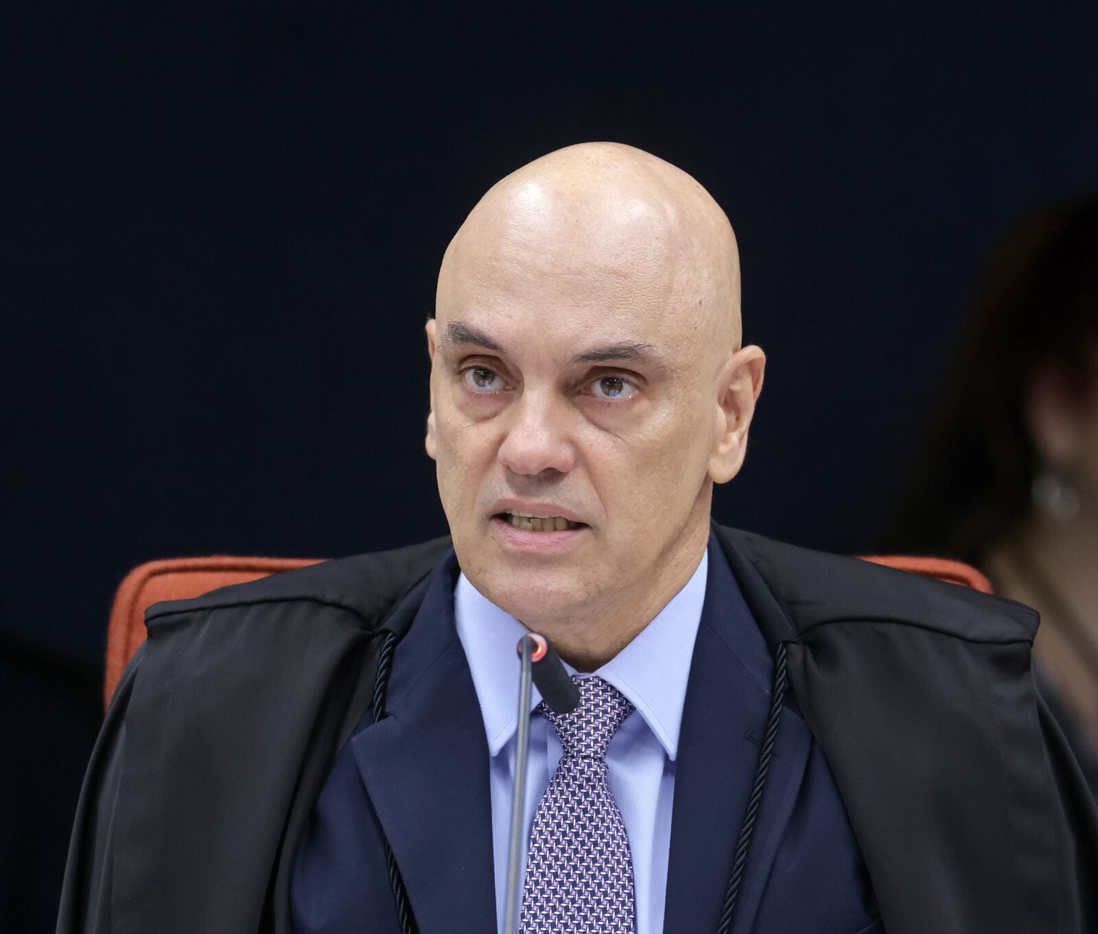 Moraes se encontrou com Vorcaro um dia antes da prisão do banqueiro, sugerem mensagens