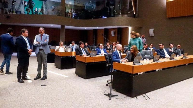 Falta de documentos de prefeituras e ONGs trava repasse de 373 emendas em Pernambuco, diz Seplag