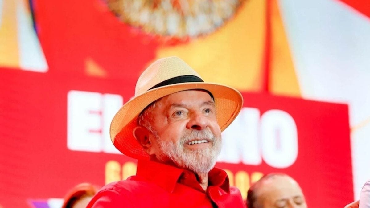Lula é aprovado por 54% e desaprovado por 45% no Distrito Federal