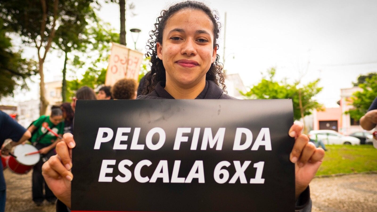 Senado vota o fim da escala 6×1