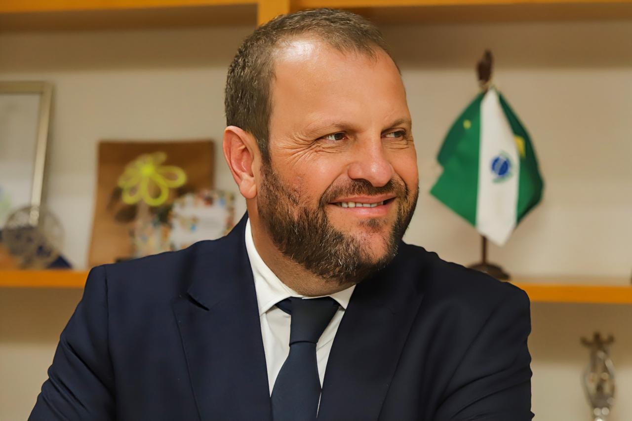 Rogério Carboni aparece em projeção para deputados federais do PR