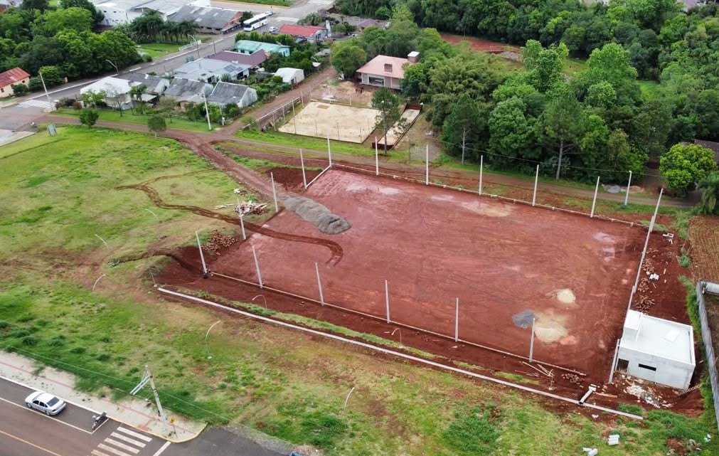 Mato Leitão avança na conclusão de complexo esportivo no Parque Jardim das Orquídeas