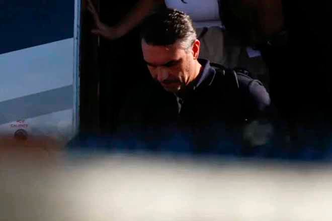Plano de fuga de Flávio Bolsonaro nos EUA foi articulado semanas antes do 2º turno; entenda