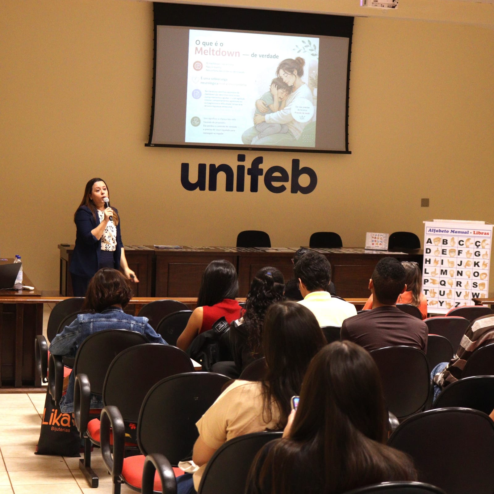 UNIFEB promove Semana de Pedagogia com foco na educação inclusiva e na transformação das escolas