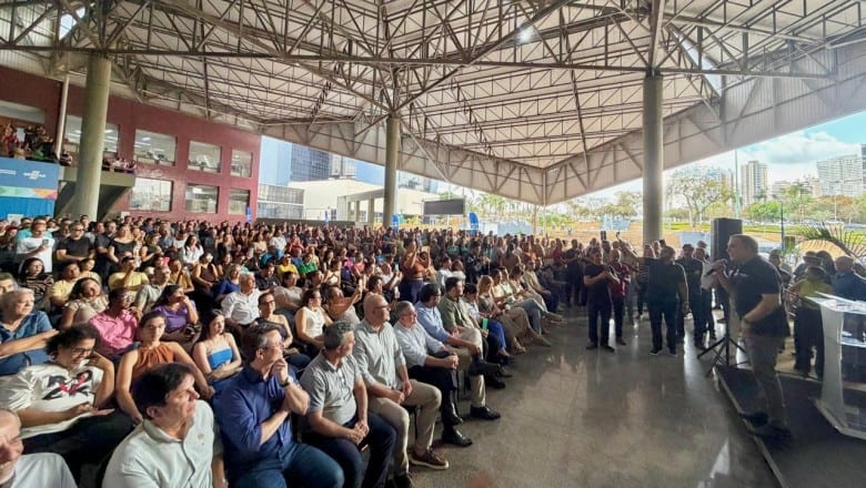 Goiânia inicia gestão por resultados; servidores podem receber até R$ 3 mil por desempenho