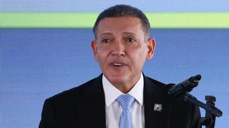 Presidente do TSE, Kássio Nunes Marques rebate críticas sobre demora na prorrogação da votação