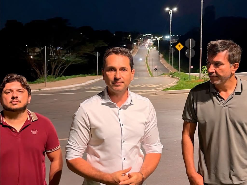 Vilela conclui iluminação em novos bairros em Aparecida de Goiânia