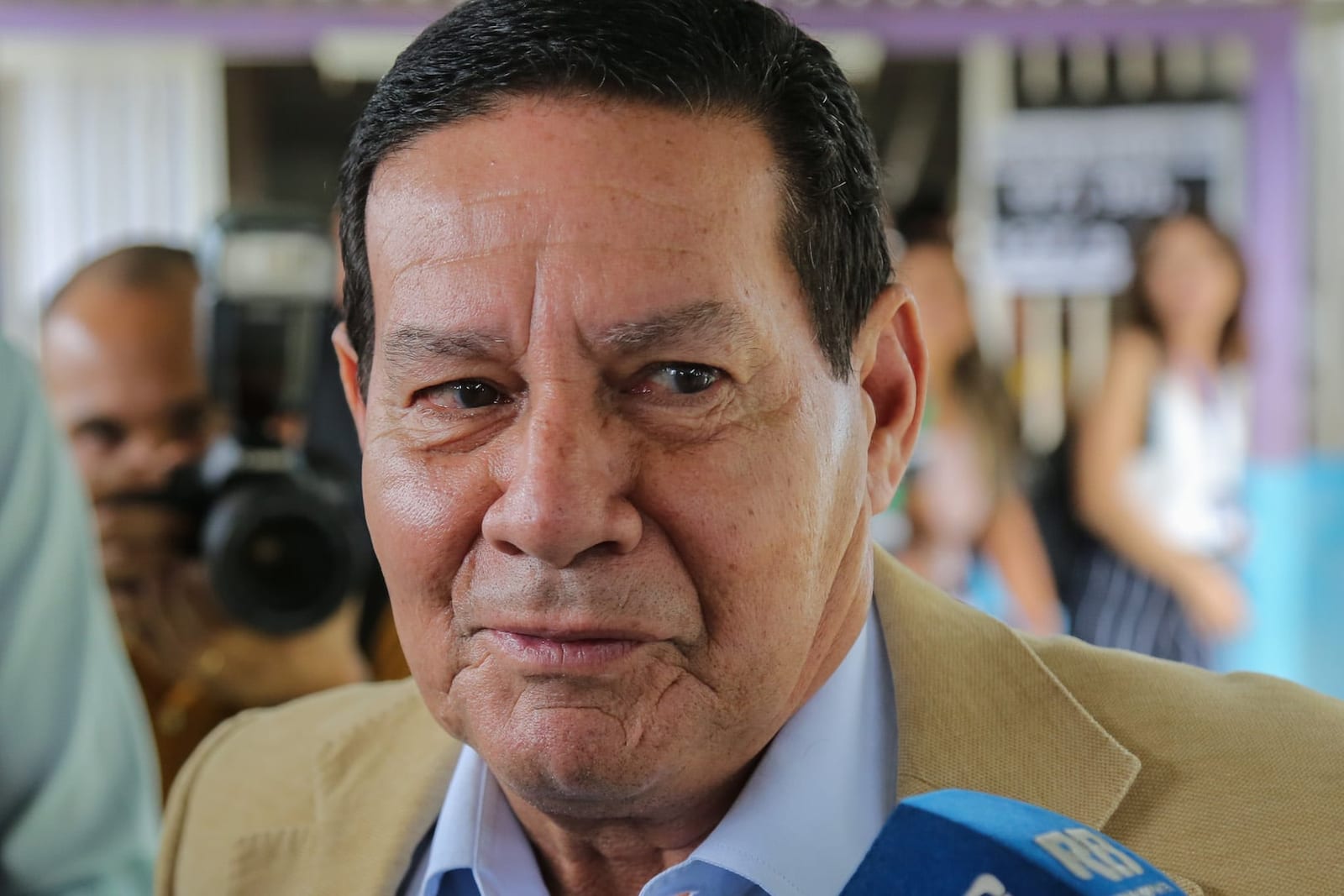 Contra o fim da 6 X 1, Mourão diz que esperava 10 votos com ele