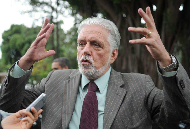 Senador Jaques Wagner recebeu 74 ligações de ex-sócio de banco, revela PF