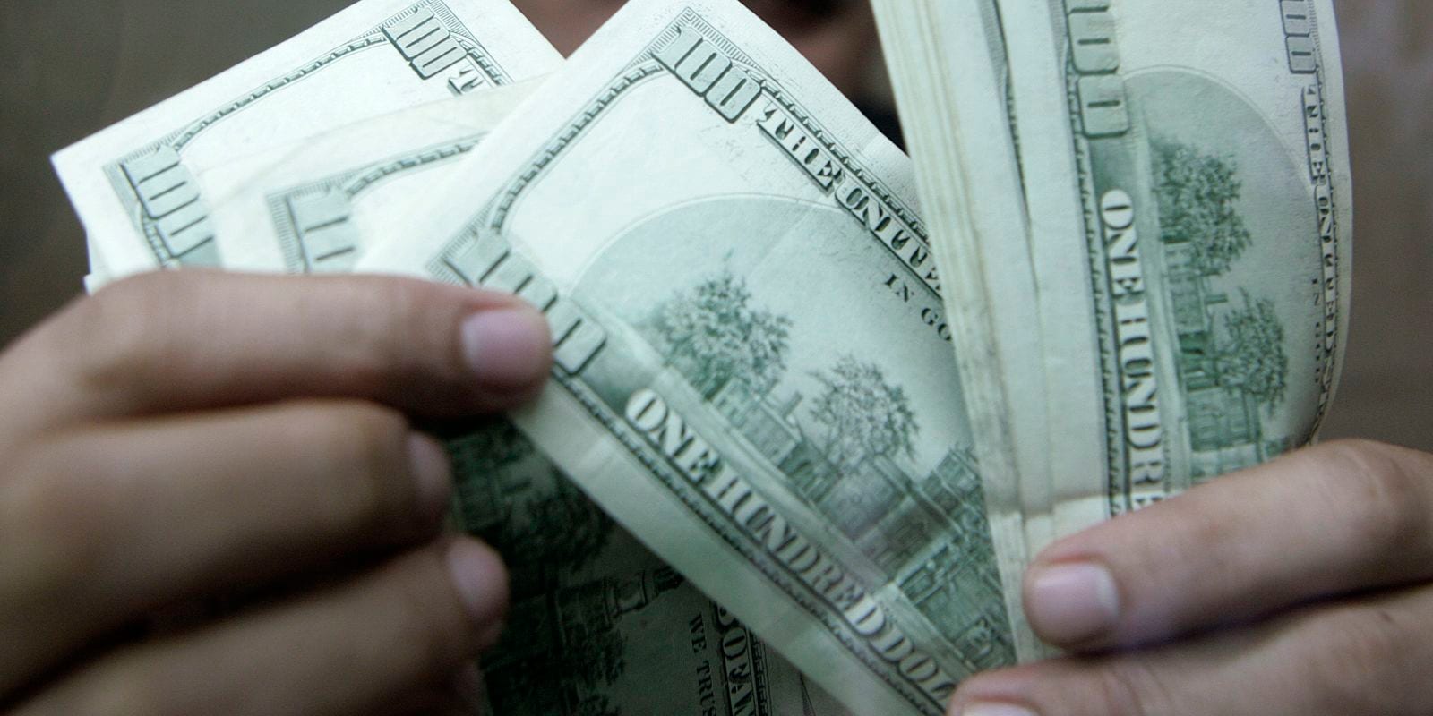 Dólar atinge R$ 5,19 após discurso assertivo do presidente do Fed