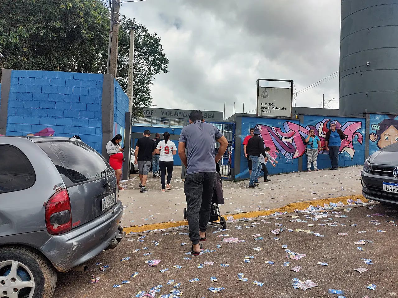 Mais 1,2 milhão voltam às urnas para decidir entre Flávio Bolsonaro e Lula