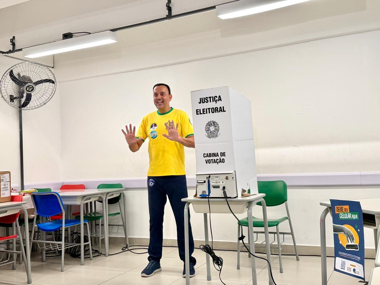 Felicio Ramuth vota em São José e diz acreditar que Tarcísio vence no 1º turno