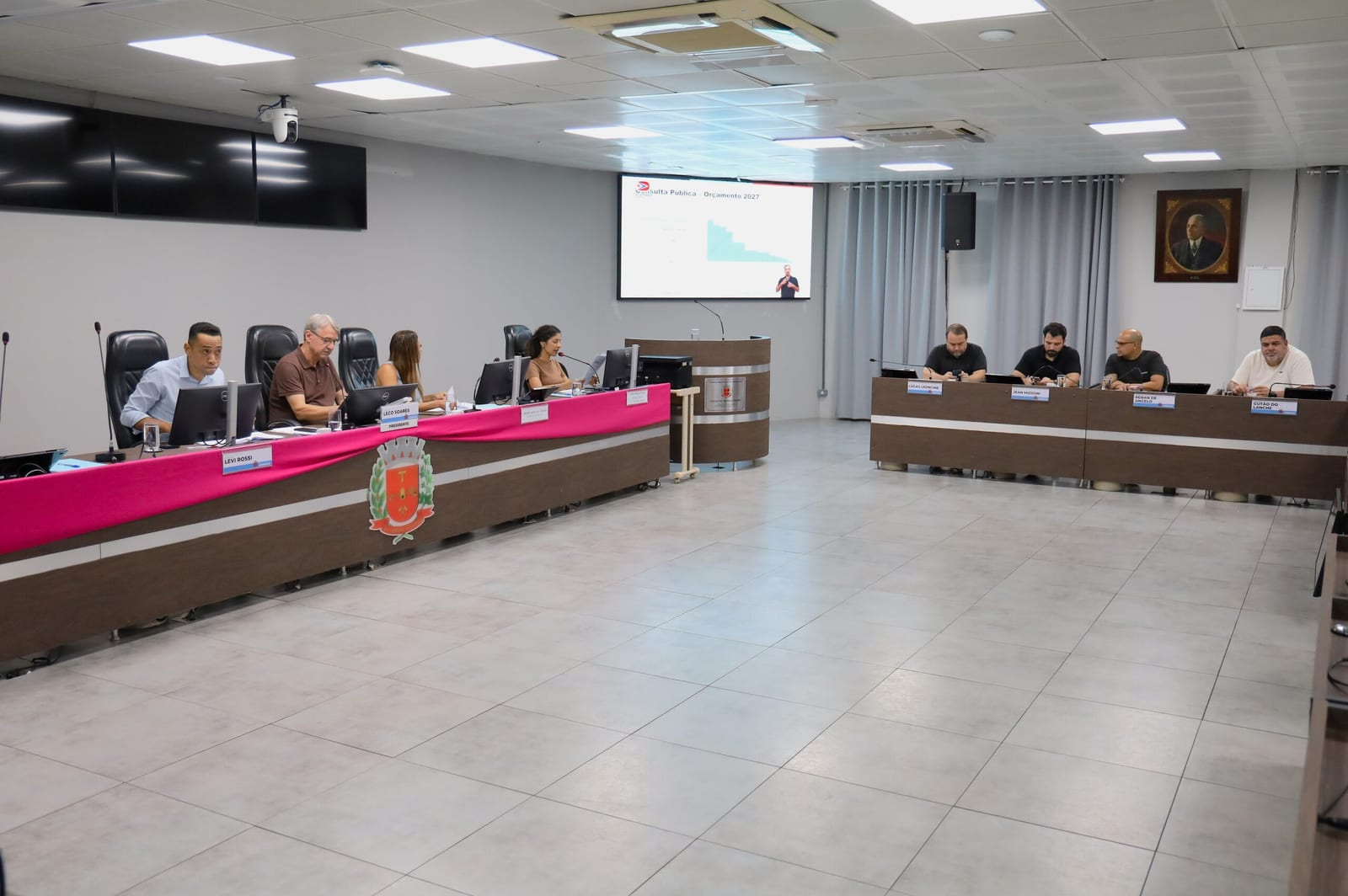 Orçamento municipal de 2027 é debatido em audiência pública na Câmara