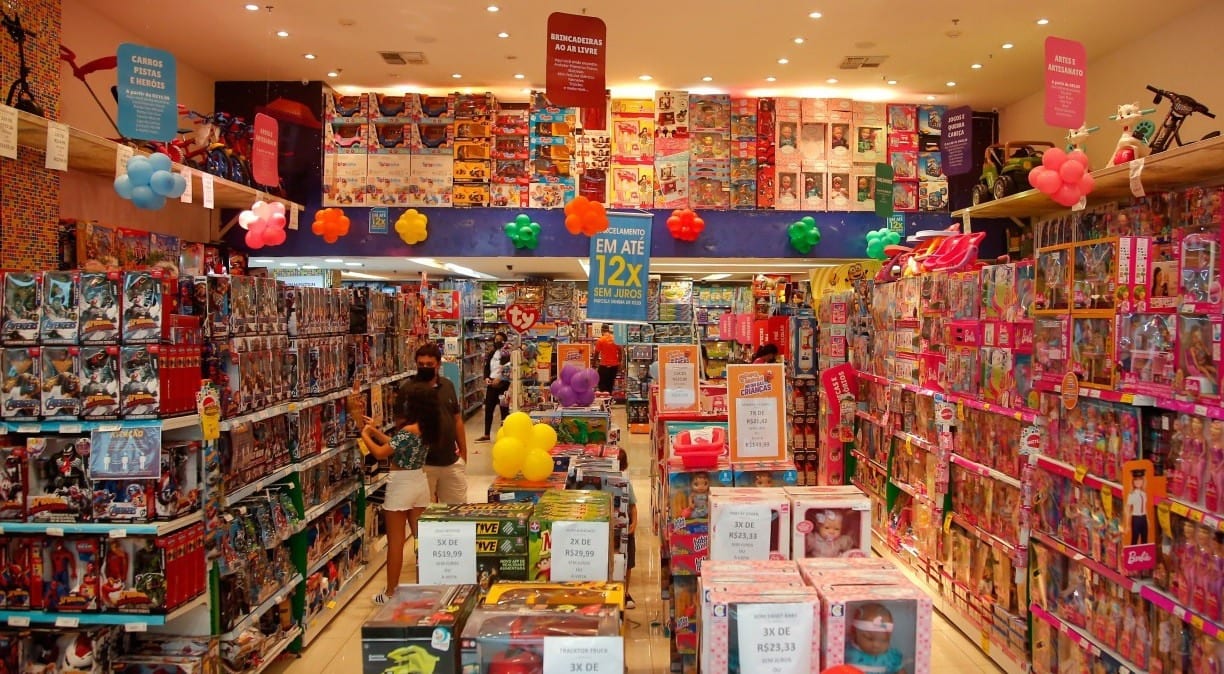 Abre e fecha: veja horário de shoppings e comércio no Recife e RMR neste feriado (12)