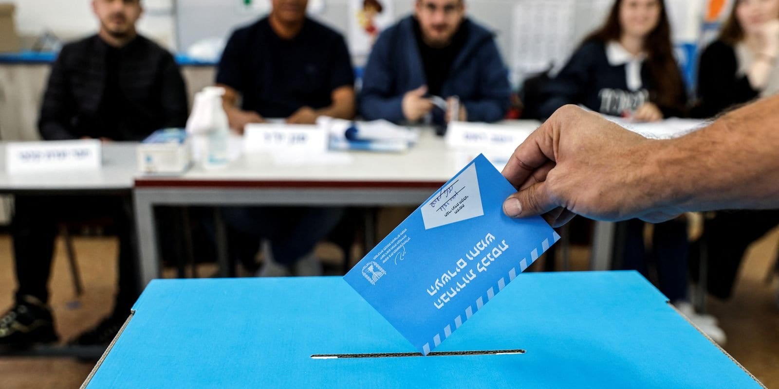 Israel em Encruzilhada: Oposição Busca Aliança Árabe para Superar Bloqueio Político de Netanyahu