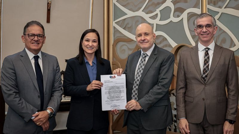 Quinto Constitucional: OAB-PE entrega lista sêxtupla ao TJPE para desembargador