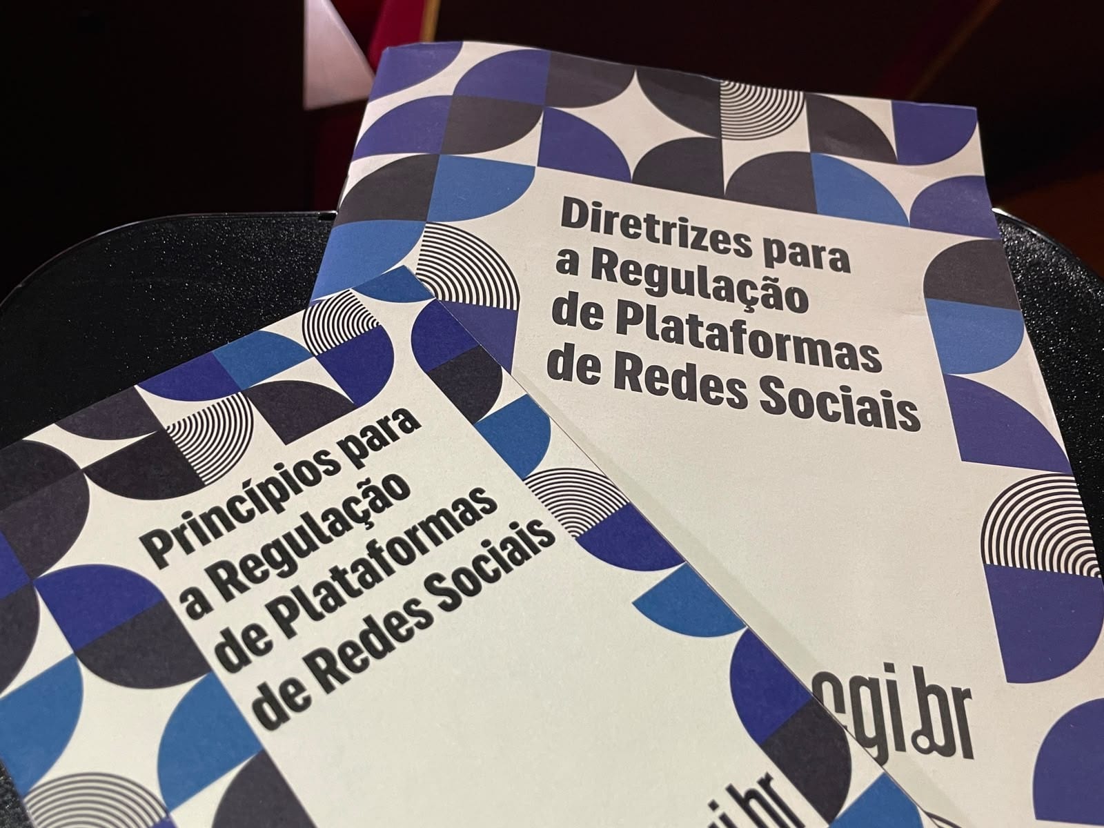 CGI.br lança 46 diretrizes para regular redes sociais no Brasil