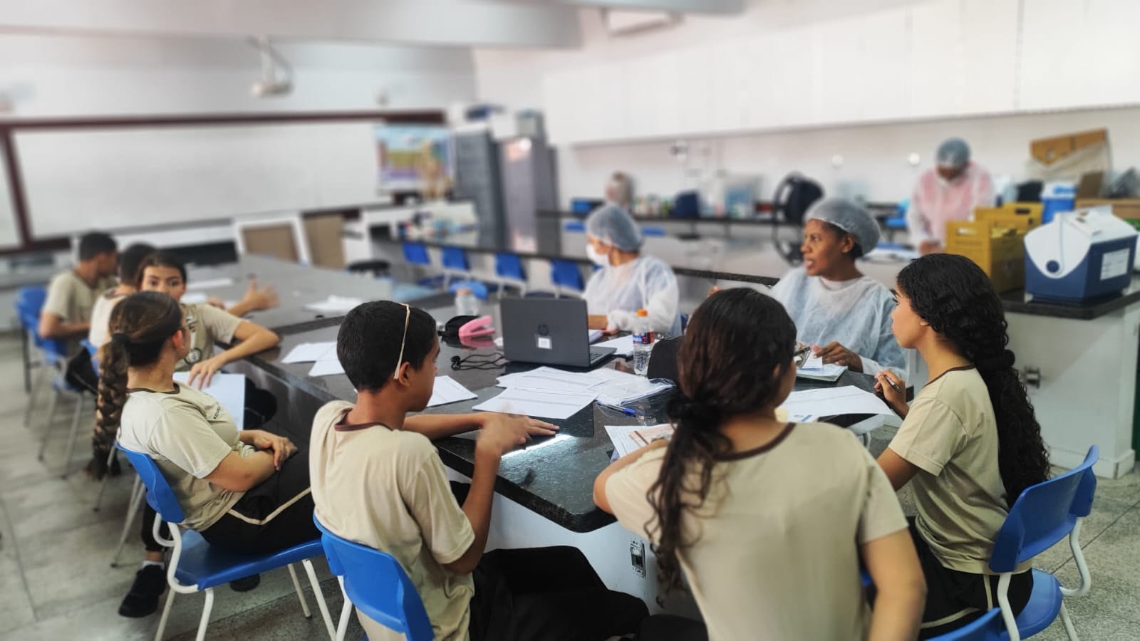 Aparecida aplica 1.583 doses em colégios militares até 23 de outubro