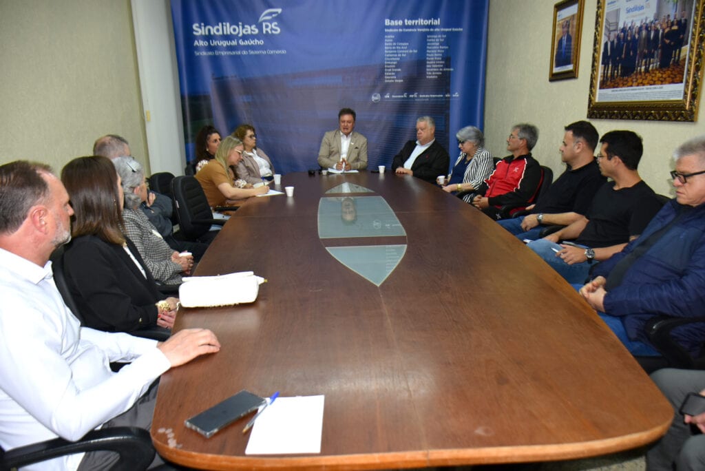 Sindilojas Alto Uruguai debate desafios do comércio e prepara atividades para a Frinape 2026