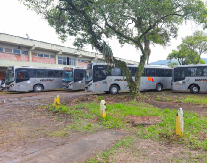 Transporte gratuito atende eleitores de oito cidades da Amurel