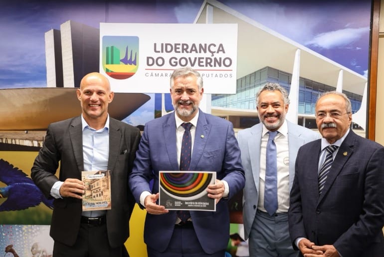Pimenta pede votação de PL que inclui jiu‑jítsu nas escolas
