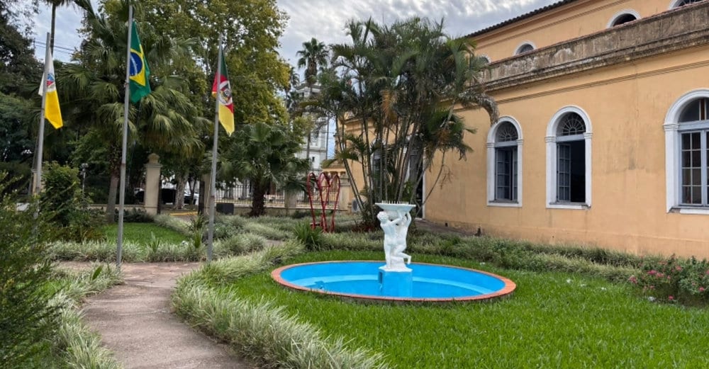 Concurso de Cachoeira divulga gabaritos preliminares; salários chegam a R$ 19,5 mil