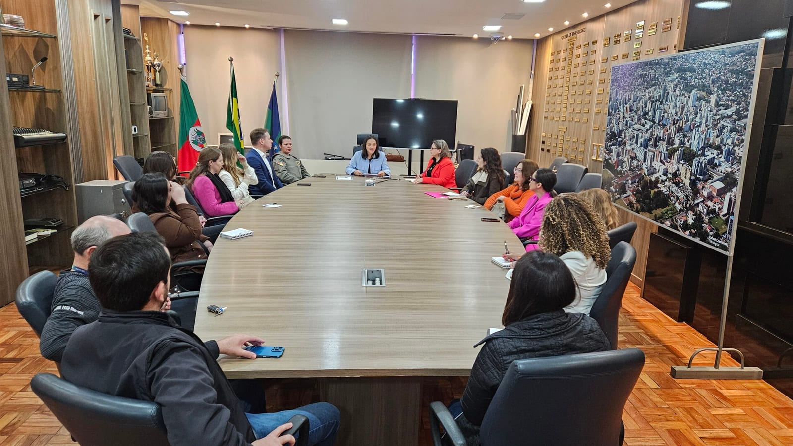Frente da Câmara de Passo Fundo discute Judiciário e prevenção ao feminicídio