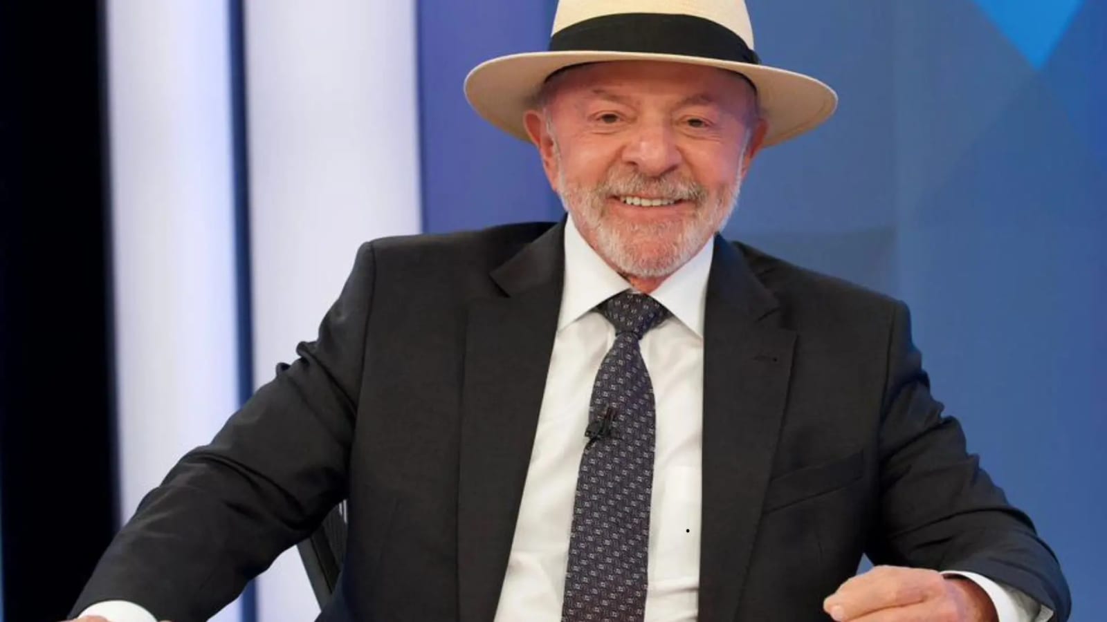 Por que Lula está usando chapéu na Globo?