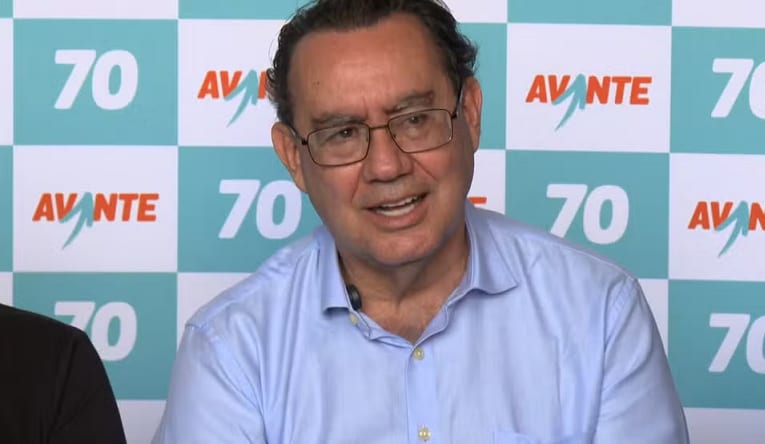 Augusto Cury diz que democracia está “asfixiada” e critica protagonismo do STF