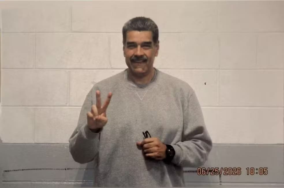 Perfil de Nicolás Maduro divulga fotos do ex-presidente dentro da prisão