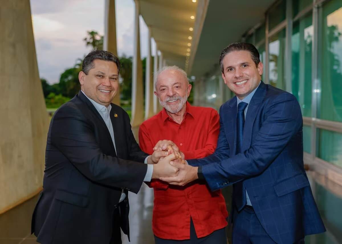 Presidente da Câmara dos Deputados quer conversar com Lula para atrair PT e consolidar apoio à reforma política