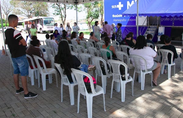 Carreta do Ministério da Saúde começa atendimentos na Praça do Stela Maris