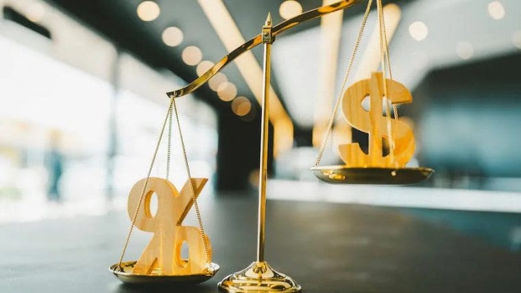 Reforma Tributária já altera gestão financeira das empresas; transição vai até 2033