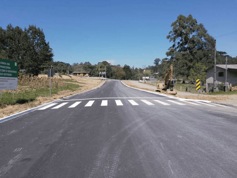 Asfaltamento da Perimetral Oeste, em São Luiz, chega a 99% concluído