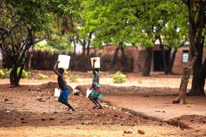 Mundo / Temperatura / Mudanças Climáticas: Calor extremo coloca infância em risco