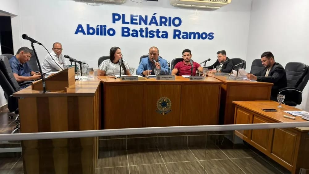 PL propõe nomear campo society de Combinado de Leandro Emílio de Oliveira