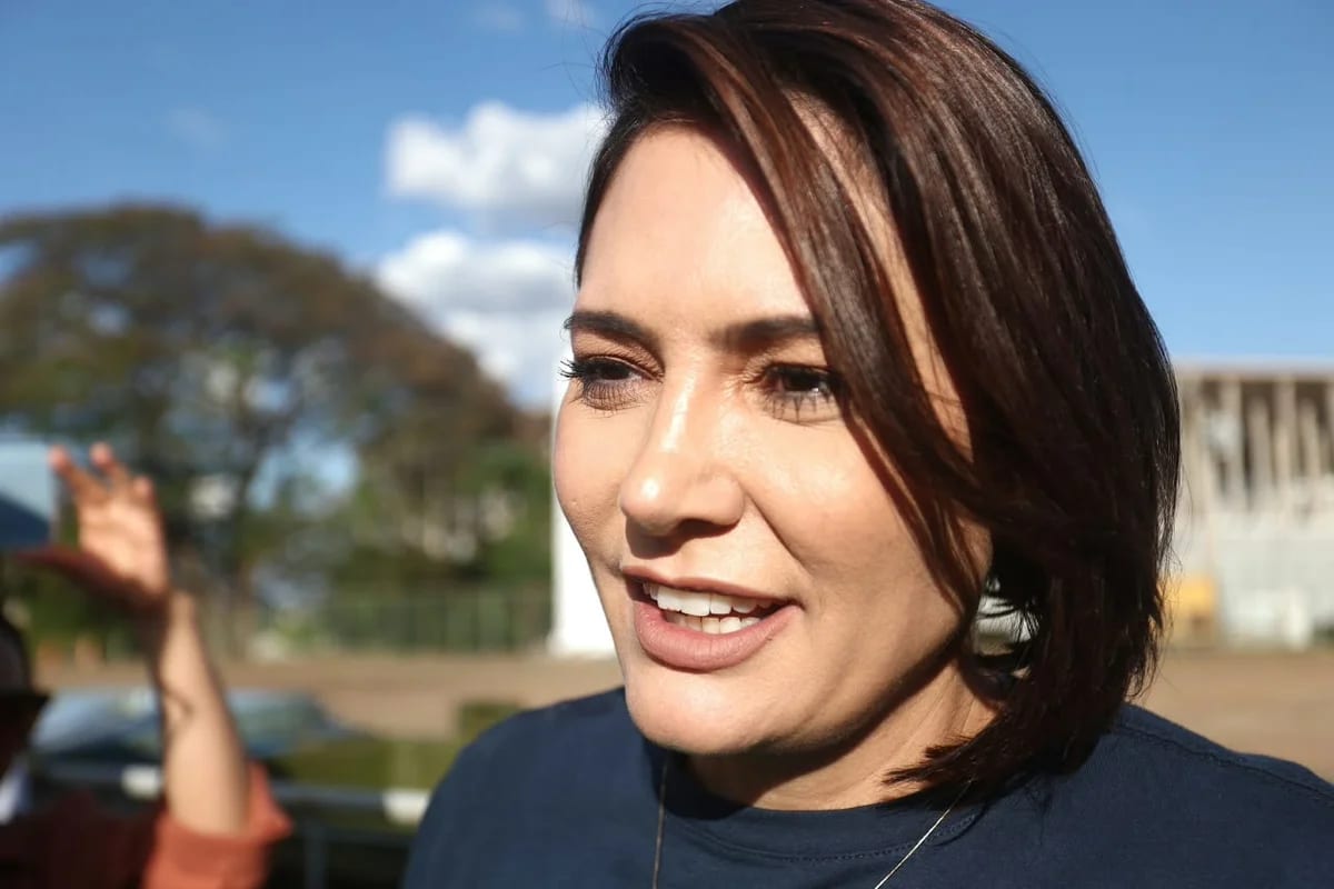 Michelle responde a portal sobre PL Mulher: “Vou focar no meu mandato”