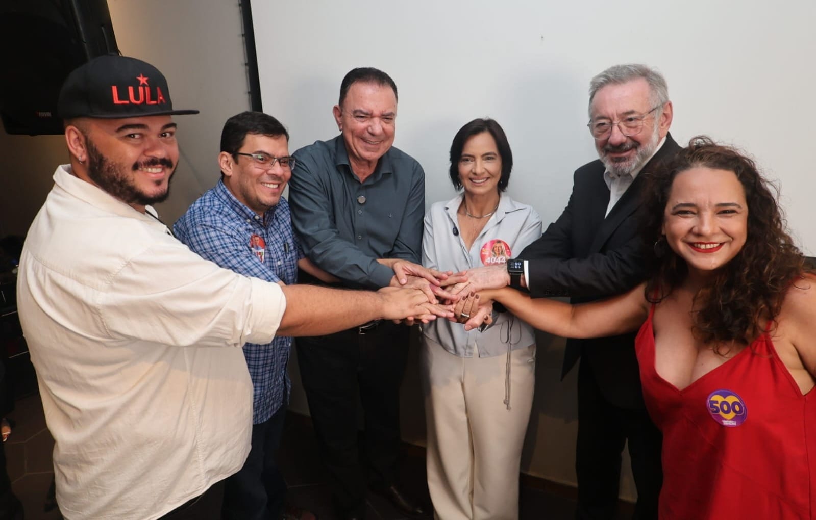 Ministro apoia industrialização de terras raras proposta por Luis Cesar em Goiás