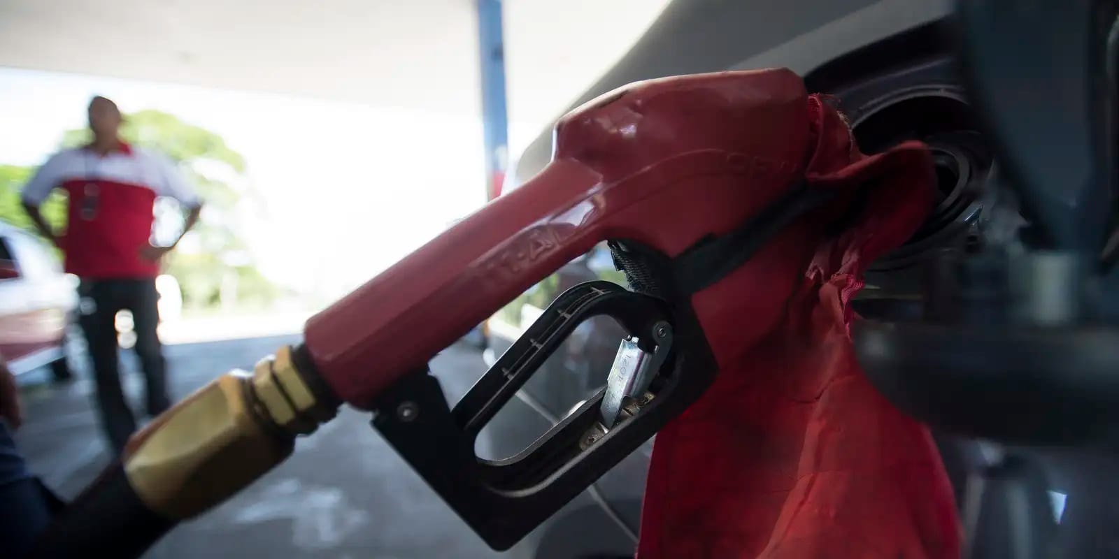 Governo federal processa postos e distribuidoras por aumento abusivo no diesel