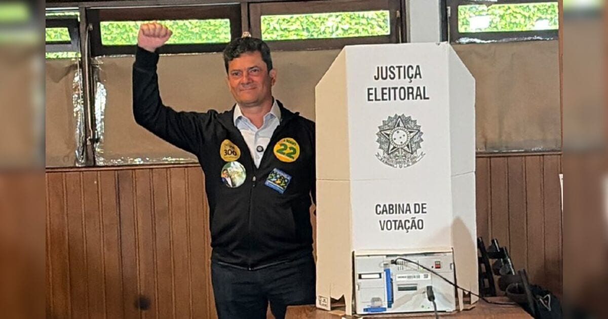 Moro votou em Curitiba e celebrou decisão do TSE sobre Deltan