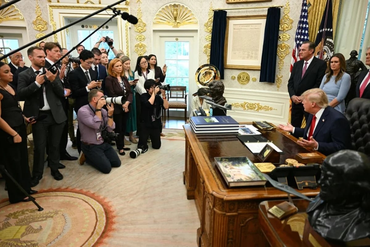 Trump ironiza boicote da imprensa após Casa Branca barrar jornalistas