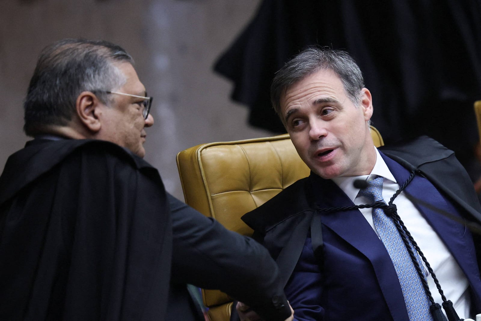 Paulinho pede a Flávio Dino afastamento de Kassio e Mendonça em casos sobre propaganda